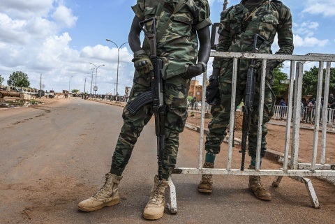 202509afr_niger_policeguards